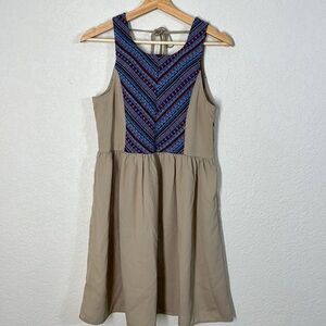 Umgee tapestry bodice Fit&flare mini dress. Sz S EUC tan, blue, red